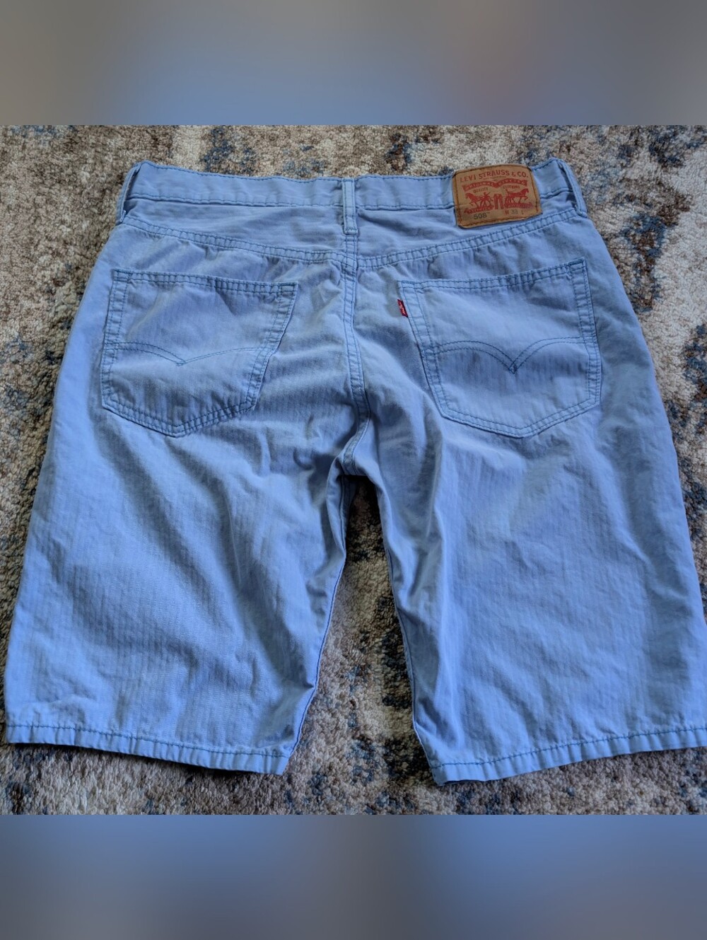 Men’s light blue Levi’s 508 denim shorts!